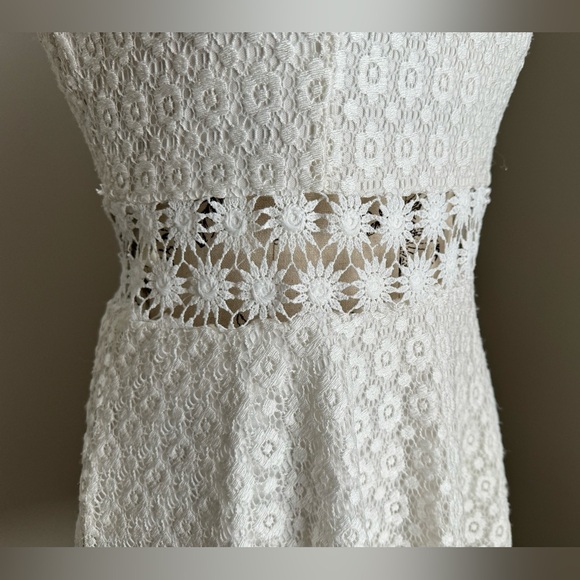 IRIS Ivory White Floral Lace Sundress - Picture 3 of 5